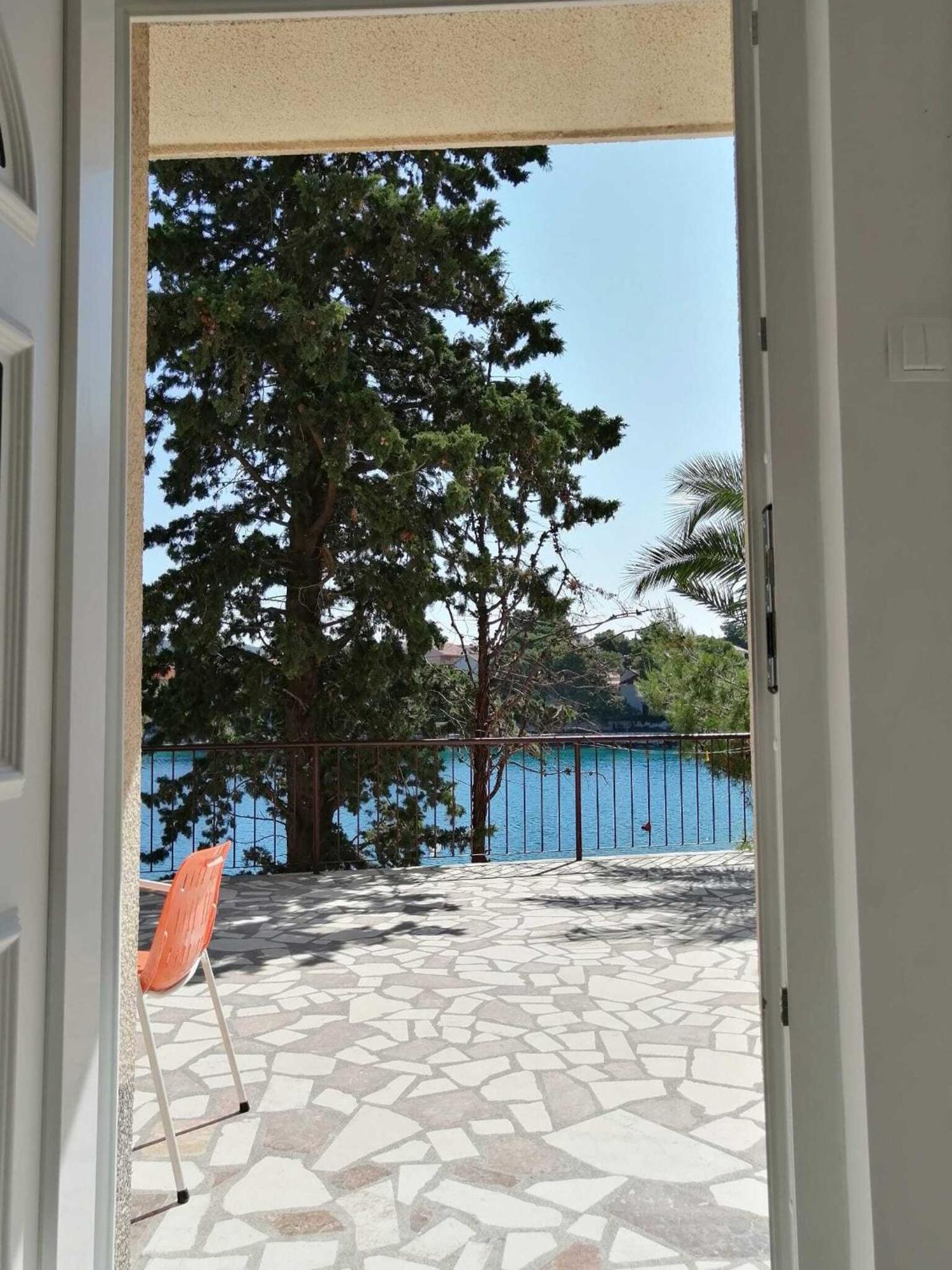 Apartments And Rooms Porto Ražanj Kültér fotó