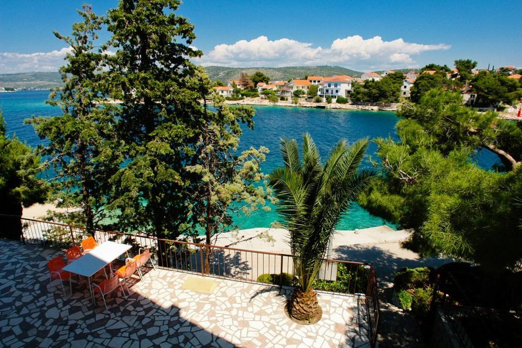 Apartments And Rooms Porto Ražanj Kültér fotó